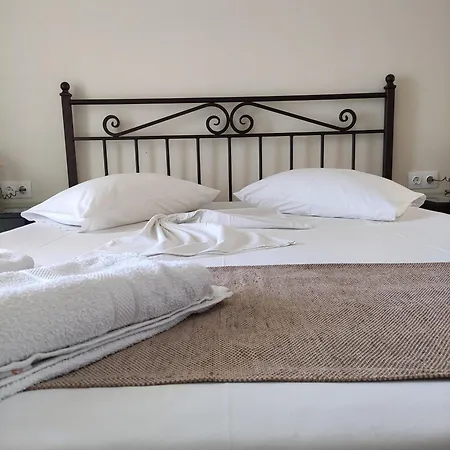 Paradise Garden Paros * 피소리바디