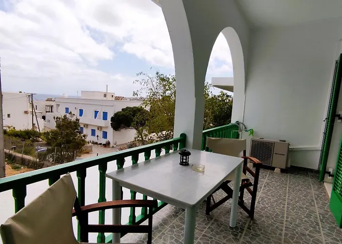 Paradise Garden Paros アパート ピソ ・リバディ