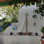 Paradise Garden Paros * פיסו ליבאדי