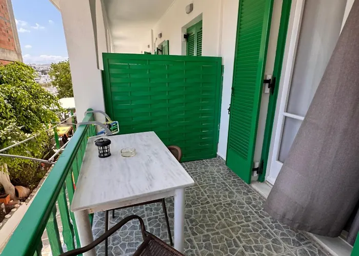 Paradise Garden Paros פיסו ליבאדי